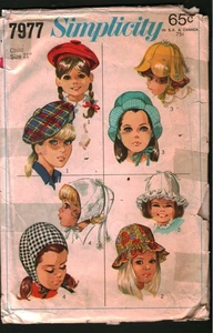 7977 Vintage Simplicity Sewing Pattern Girls 1960s 21" Hats Bucket Beret Riding - Picture 1 of 2