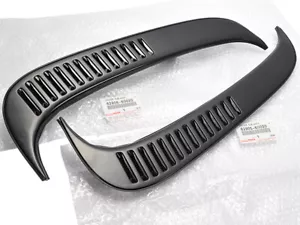 Genuine Toyota Land Cruiser 80 series side window vent louvers left/right FZJ80G - Picture 1 of 5
