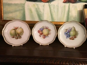 VintagenGerman Fruit Plates with Plates Clips for Display-3 - Picture 1 of 6