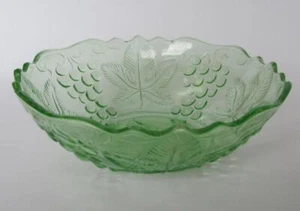 1930s ANTIQUE GREEN CRYSTAL GLASS LARGE BOWL - Picture 1 of 10
