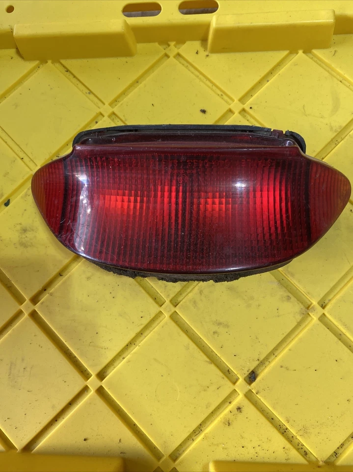 Luz de freno trasera Honda CBR 600 SE 1998 OEM CBR600 98 Foto 1 de 4