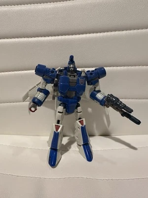 Hasbro Transformers Generations Deluxe Scourge Classics CHUG - Image 1 of 3