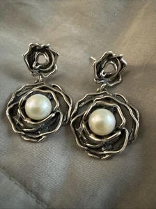 Orecchini pendenti argento sterling perle rotonde forma libera rosa goccia post made in Israele - Foto 1 di 6