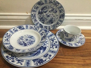 BLUE HERON CHINA - 5 (4) Pc Dinner Set - BLUE IMARI STYLE FLORAL, BIRDS MINT CON