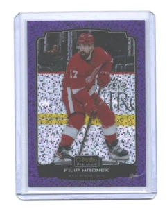 2022-23 O-Pee-Chee Platinum Violet Pixels /299 Filip Hronek #194 - Picture 1 of 2