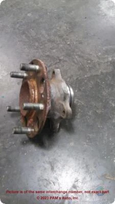 Buje de rueda trasero usado se adapta a: Honda Civic 2007 disco trasero Cpe grado A Foto 1 de 4