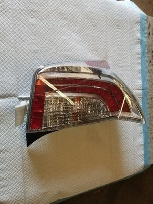 12 13 14 15 TOYOTA PRIUS DRIVER LEFT TAIL LIGHT Vin DU OEM Foto 1 de 4