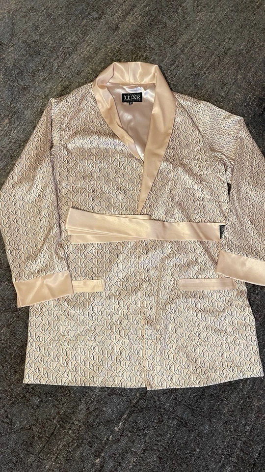 Bata Colectiva Australia Luxe, Satén, Poliéster, Nueva Con Caja, Talla M Foto 1 de 4