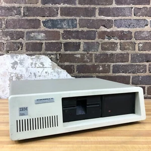 Vintage IBM PC XT 5150 Personal Computer - Complete Ready for Restoration - Picture 1 of 17