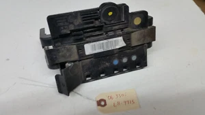 06-13 Bloque de distribución de conexión de cable de alimentación positiva de batería OEM BMW E90 E92 - Imagen 1 de 3
