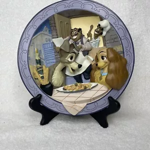 Disney Lady & the Tramp "Bella Notte" Spaghetti Szene 5606/7500 3D Teller mit Ständer - Bild 1 von 3