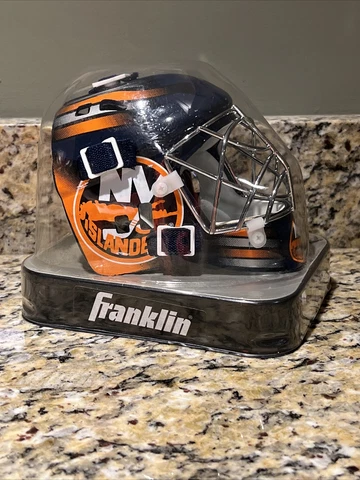 New York Islanders Unsigned Franklin Sports Replica Mini Goalie Mask Cover