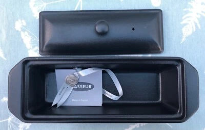 Terrina de hierro fundido con tapa Chasseur 32 cm negro mate Foto 1 de 3