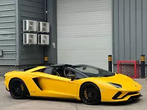 LAMBORGHINI AVENTADOR S 6.5 V12 ROADSTER - 2019 - Picture 1 of 22