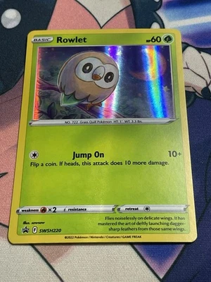Rowlet SWSH220 SWSH: Sword & Shield Promo Cards Holo - Image 1 of 4