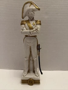 B MERLI Napoleonischer Soldat weiß vergoldet Figur CAPODIMONTE - Bild 1 von 14