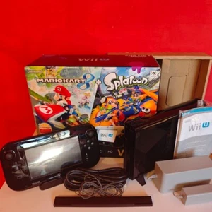 Nintendo Wii U • Mario Kart 8 + Splatoon 32GB • Premium Pack • Sehr gut • OVP - Foto 1 di 18