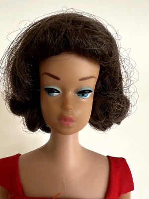 Barbie Moda Reina Muñeca con Peluca American Girl, Vaina Roja Sensación Vestido Años 60 Foto 1 de 4