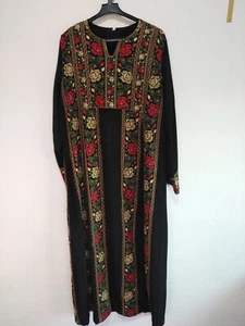 Women's thobe of Jordanian heritage, embroidery - Picture 1 of 5