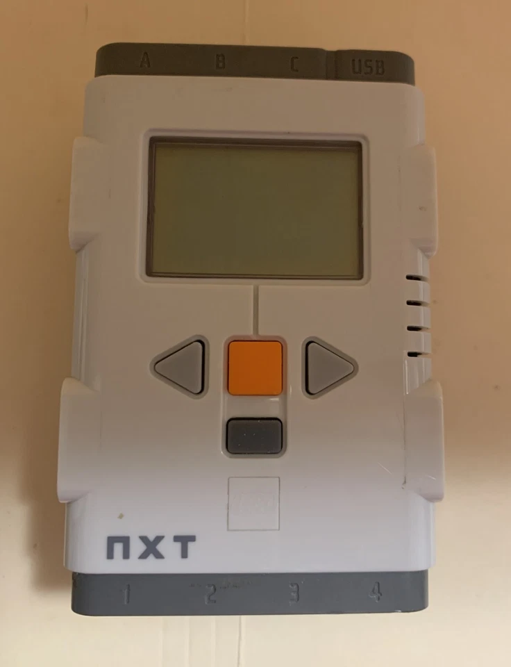 LEGO MindStorms NXT Intelligent Brick Controller only -    NO SOUND    - Image 1 of 4