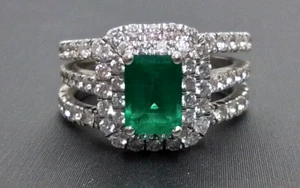 Elegant 14K White Gold 7x5mm Emerald (.75ct) & Diamond (1.98 TCW) Ring - Sz 5.5 - Picture 1 of 8