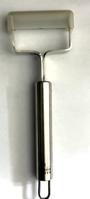 Cortadora peladora Julienne de acero inoxidable Kuhn Rikon Suiza 7" Foto 1 de 4