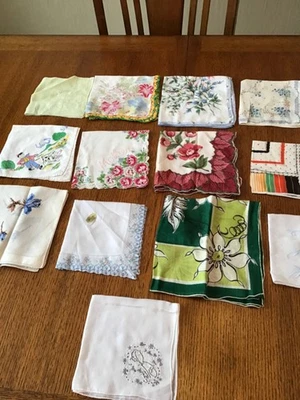 Lote de 13 lenços femininos vintage - Imagem 1 de 4