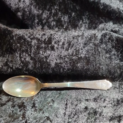 Cucharadita vintage Lunt Sterling William And Mary 6" 20 g BS monograma  Foto 1 de 4