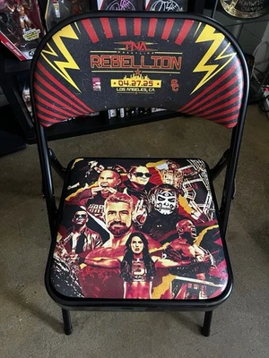 Silla de anillo TNA Rebellion 2025 Los Angeles Hardy Boyz WWE NXT Foto 1 de 2