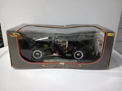 NIB 1936 PONTIAC DELUXE BLACK 2 DOOR 1/18 REPLICA SIGNATURE MODELS #18106 - Image 1 of 4