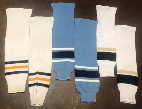 LOT OF 3 PAIRS OF NHL PITTSBURGH PENGUINS SIZE ADULT LG KNIT HOCKEY SOCKS Cover