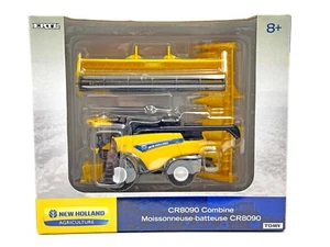 1/64 New Holland Cr8090 Combine - Picture 1 of 1