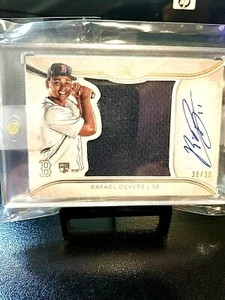 2018 RAFAEL DEVERS TOPPS DEFINITIVE ROOKIE AUTOGRAPH JERSEY  #30/30 #ARC-RD PRIS - Picture 1 of 7