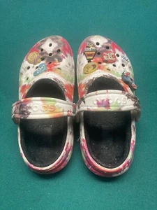 Crocs Youth Shoes Size Junior 2 MultiColor w/ 6 Charms Still In Great Condition! - Picture 1 of 6