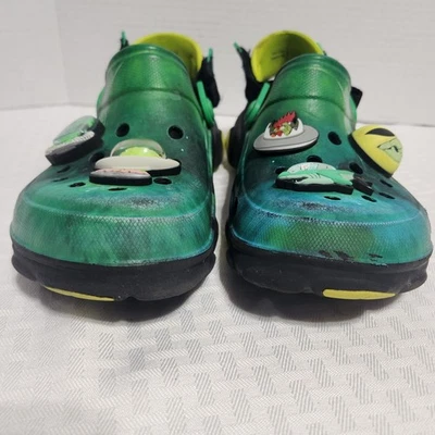 Crocs x Ron English Área 54 Todo Terreno NIÑOS TALLA J6 - Sandalias Zueco Verde Foto 1 de 4