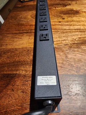 Avocent Cyclades PM-20A Vertical Rack Mount Remote Control PDU 120V - Image 1 of 4