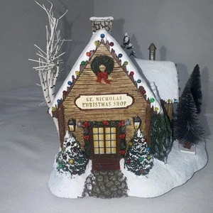 Thomas Kinkade Hawthorne Village St. Nicholas Christmas Shop” Casa Solo C9847 - Imagen 1 de 7