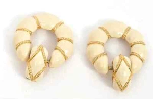 Vintage Gold Cream Dangle Clip on Earrings 1.5" x 1-7/8" 45.9g UNSIGNED - Picture 1 of 2