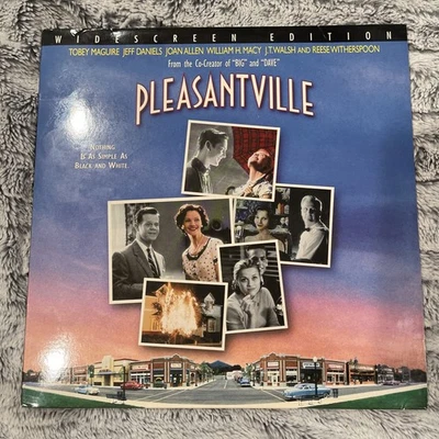 PLEASANTVILLE 2 Laserdisc LD WIDESCREEN FORMAT W/AUDIO COMMENTARY ULTRA RARE - Image 1 of 4