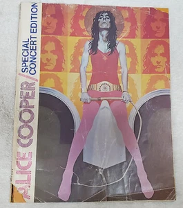 Original ALICE COOPER 1973 BILLION DOLLAR BABIES TOUR CONCERT PROGRAM W/POSTER - Picture 1 of 22
