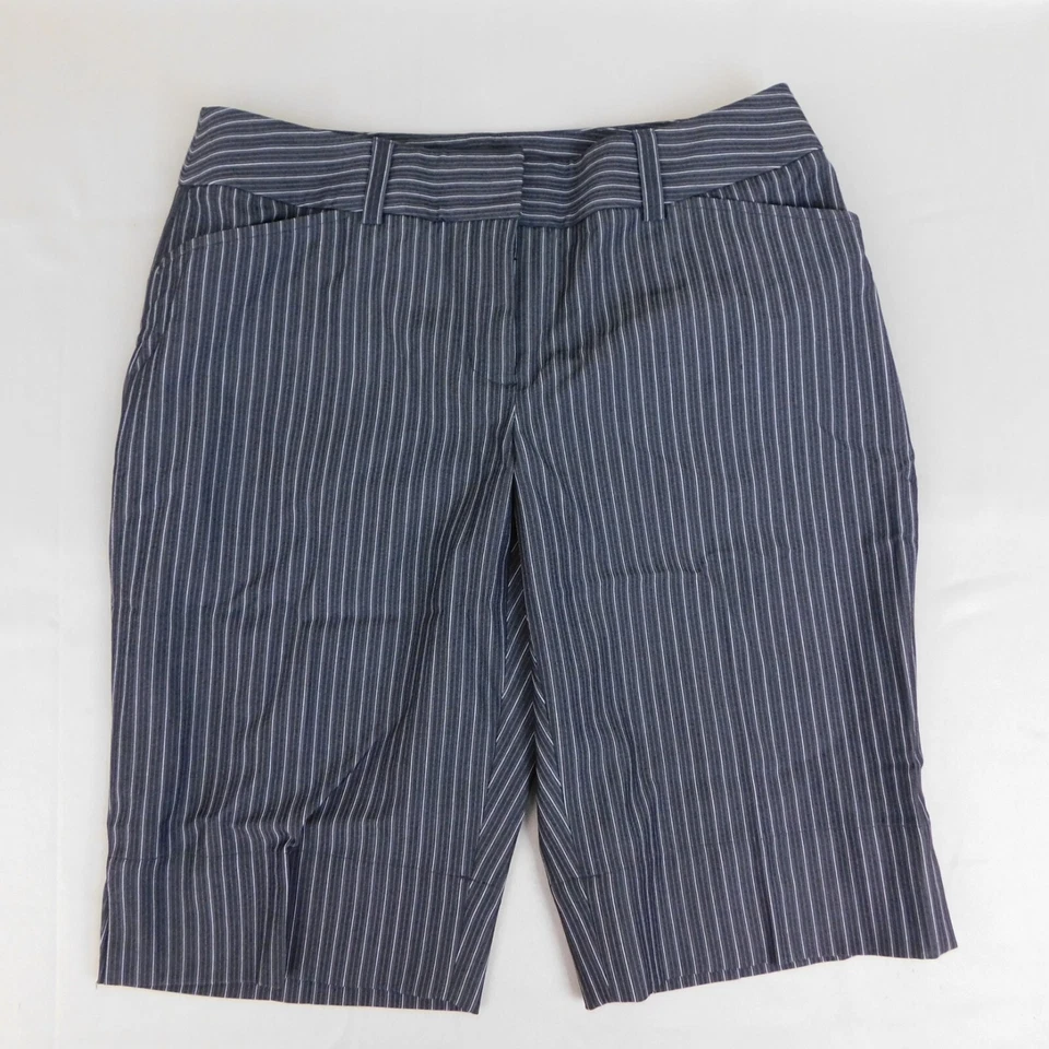 Bermudas elásticas a rayas Style & Co para mujer - 6, negro-blanco #152 Foto 1 de 4