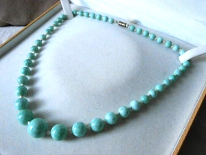Necklce Vintage Hand Knotted Peking Green Glass - Single Strand Choker/Collar - Picture 1 of 14