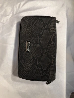 CARTERA CHEQUERA VINTAGE CARLOS FALCHI SPORT NEGRA A RAYAS RECUBIERTA LONA DAMAS Foto 1 de 4