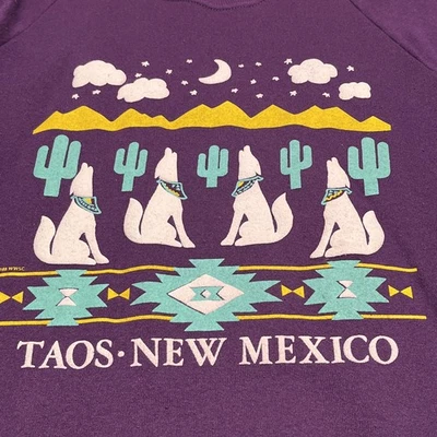 1988 Puffy Graphic Taos Nuevo México Púrpura Cuello Redondo Sudadera Adulto Pequeña 34-36 Foto 1 de 4