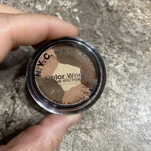 NYC New York Color Wheel Mosaic Eye Powder Shadow Brown Eyed Girl NEW - Picture 1 of 4