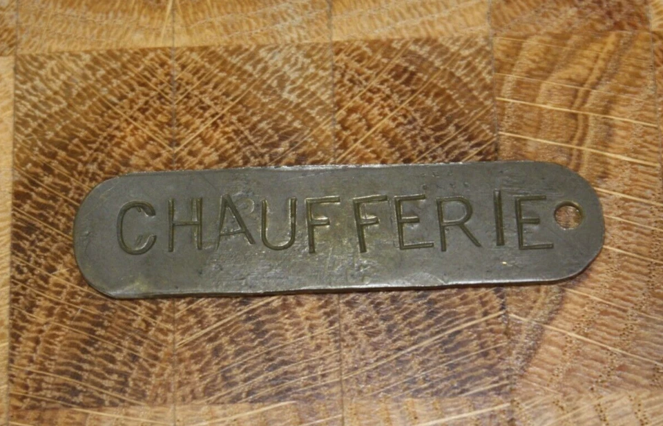 ancienne petite plaque en laiton CHAUFFERIE - Photo 1/1