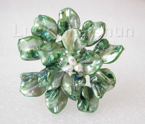 Spilla cristallo perle bianche fiore verde conchiglia 3" artigianale barocco 2 pezzi - Foto 1 di 2