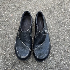 Clarks Ashland Lane Loafers Women's 8 Black Slip On Soft Cushion Leather Flats - Picture 1 of 9