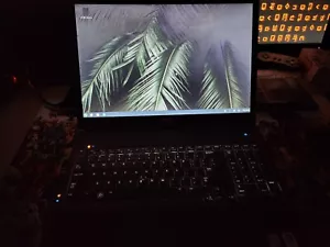 Dell M6400 17in Q9300 2.53Ghz 8GB RAM 64G+SSD Bay Win Vista & Zorin DBoot - Awes - Picture 1 of 5