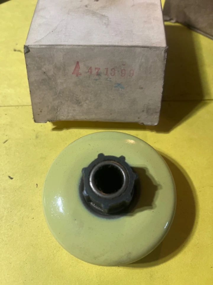 NOS oem pioneer chainsaw sprocket with brg 471399 vintage pioneer  c45 - Image 1 of 1